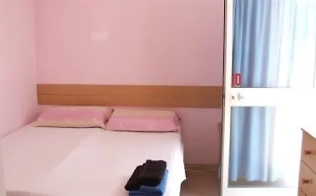 泰拉诺瓦酒店 *